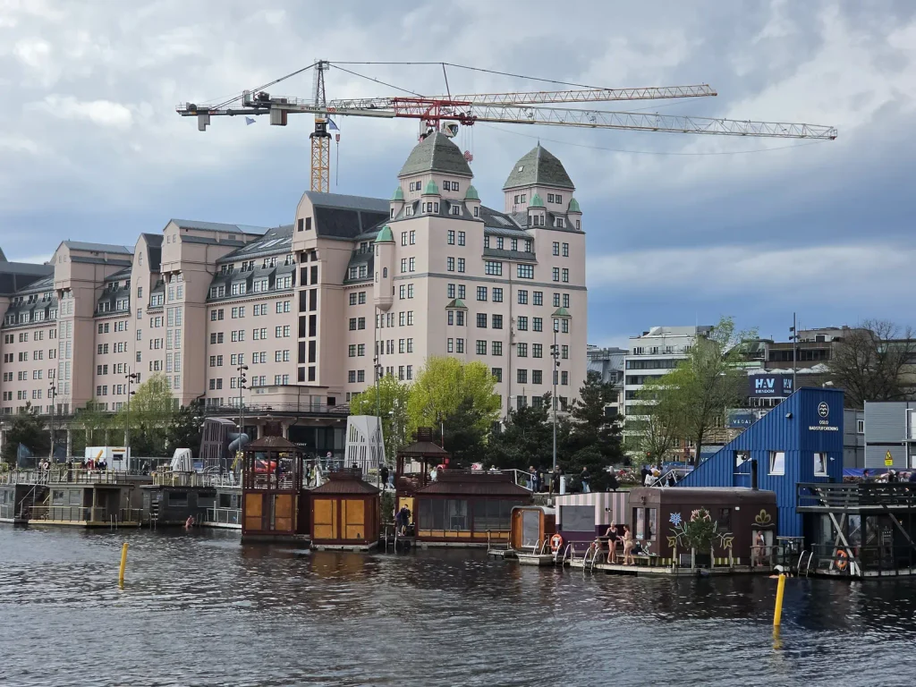 norway oslo floating sauna
